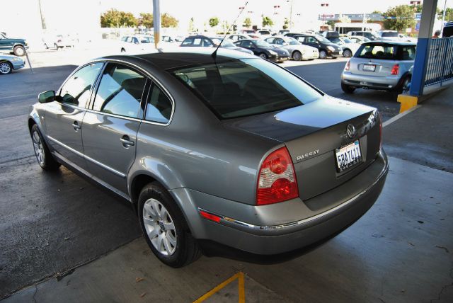 2003 Volkswagen Passat King Cab 4WD