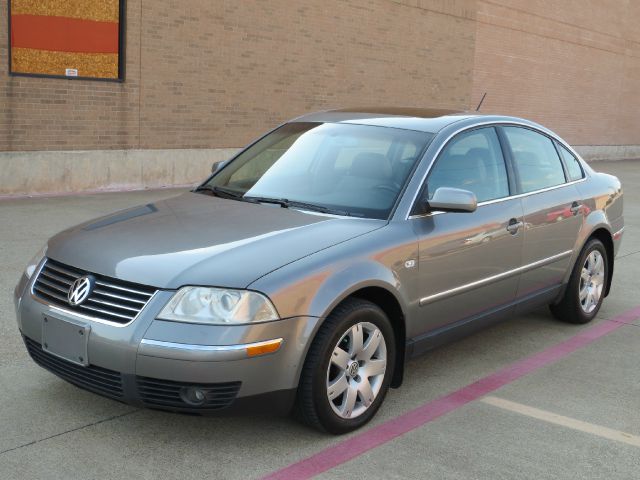 2003 Volkswagen Passat SE Crew Cab 4WD FFV