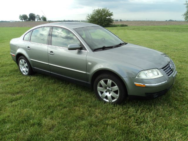 2003 Volkswagen Passat SE Crew Cab 4WD FFV