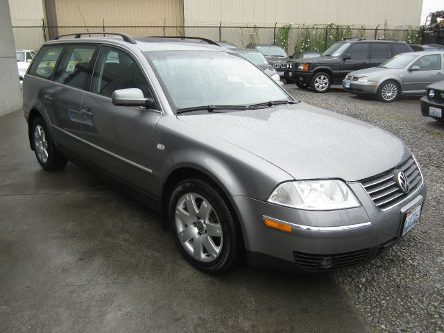 2003 Volkswagen Passat SE Crew Cab 4WD FFV