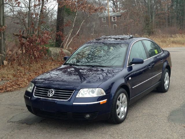 2003 Volkswagen Passat X -modeltrail Rated