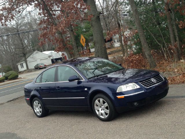 2003 Volkswagen Passat X -modeltrail Rated