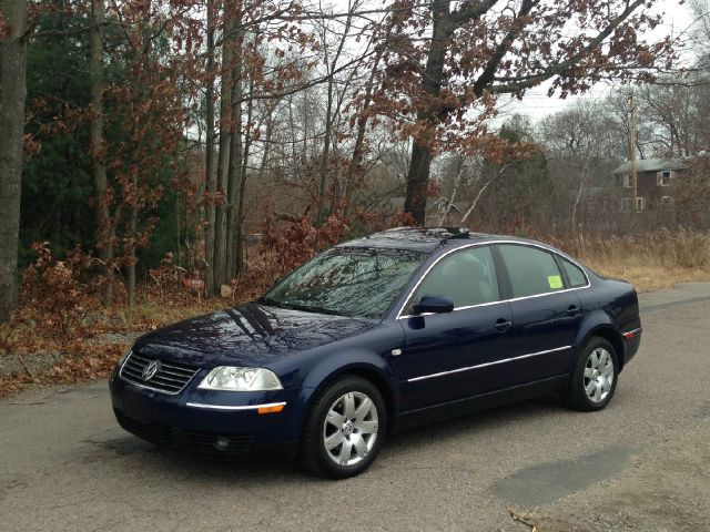 2003 Volkswagen Passat X -modeltrail Rated