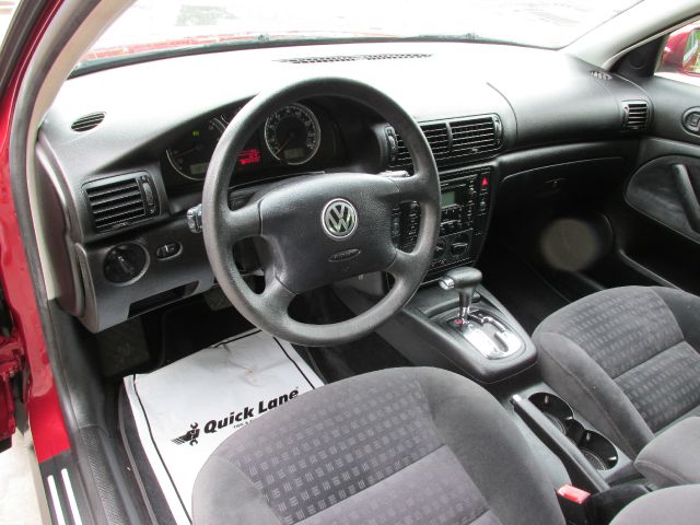 2003 Volkswagen Passat 2.0T Quattro Special Edition PKG