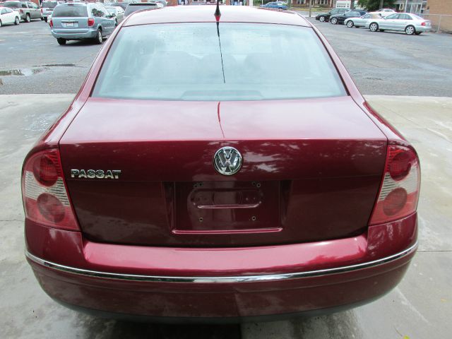 2003 Volkswagen Passat 2.0T Quattro Special Edition PKG