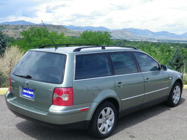 2003 Volkswagen Passat SE Crew Cab 4WD FFV