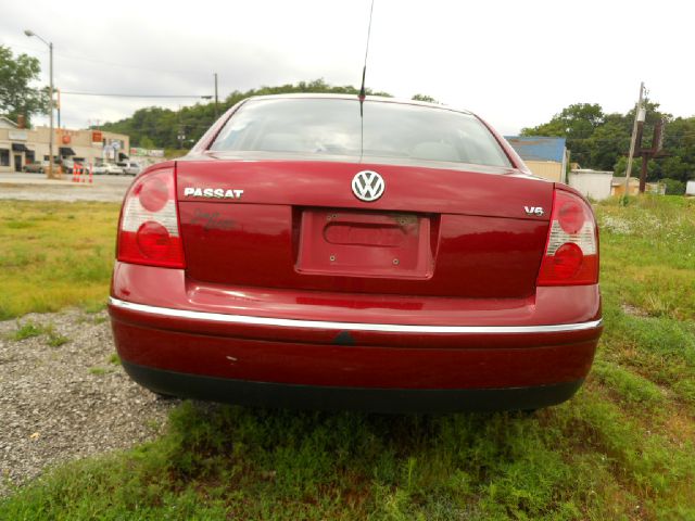 2003 Volkswagen Passat SE Crew Cab 4WD FFV