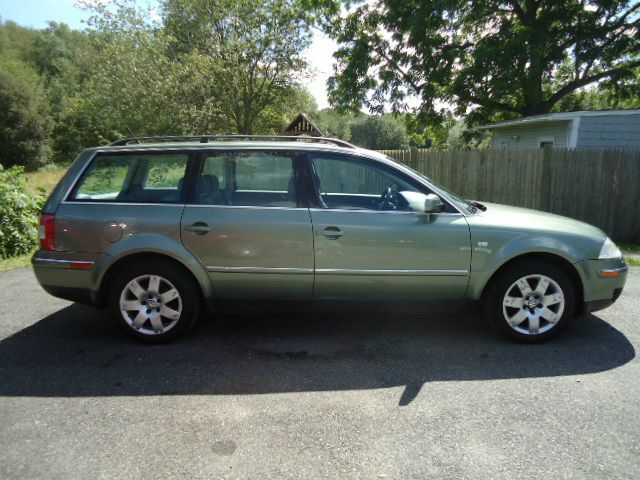 2003 Volkswagen Passat SE Crew Cab 4WD FFV