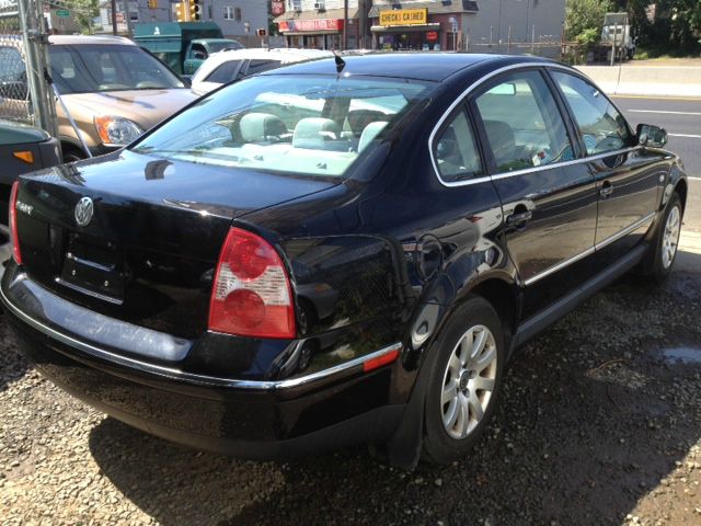 2003 Volkswagen Passat Unknown