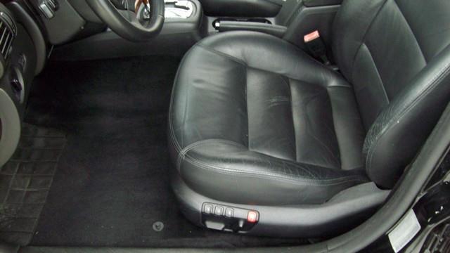 2003 Volkswagen Passat LS W/leather Seats