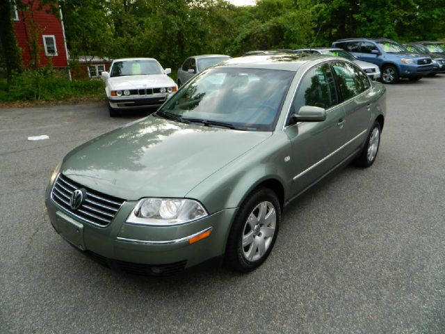 2003 Volkswagen Passat LS W/leather Seats