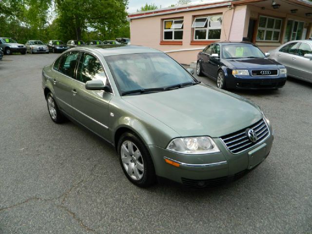 2003 Volkswagen Passat LS W/leather Seats