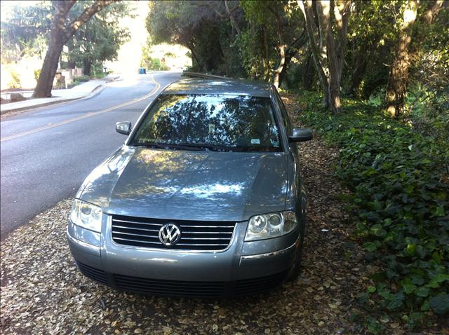 2003 Volkswagen Passat SE Crew Cab 4WD FFV