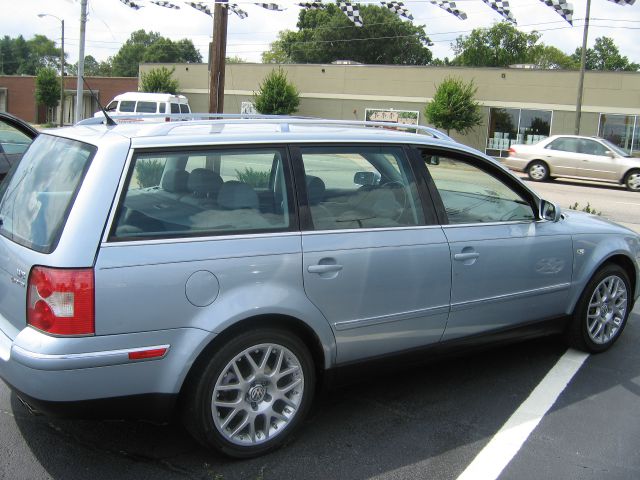 2003 Volkswagen Passat LS W/leather Seats