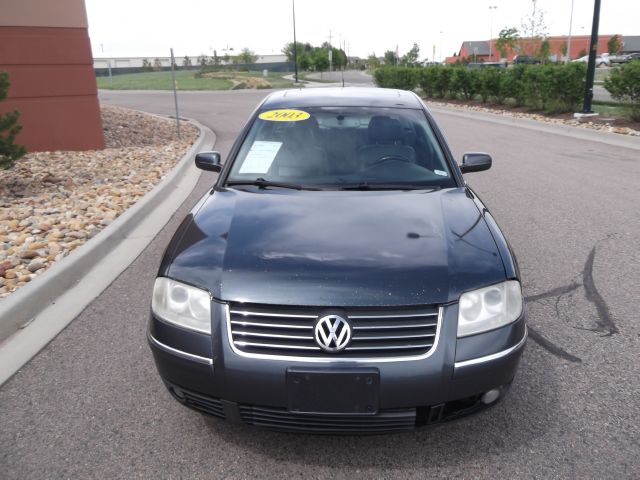 2003 Volkswagen Passat SE Crew Cab 4WD FFV