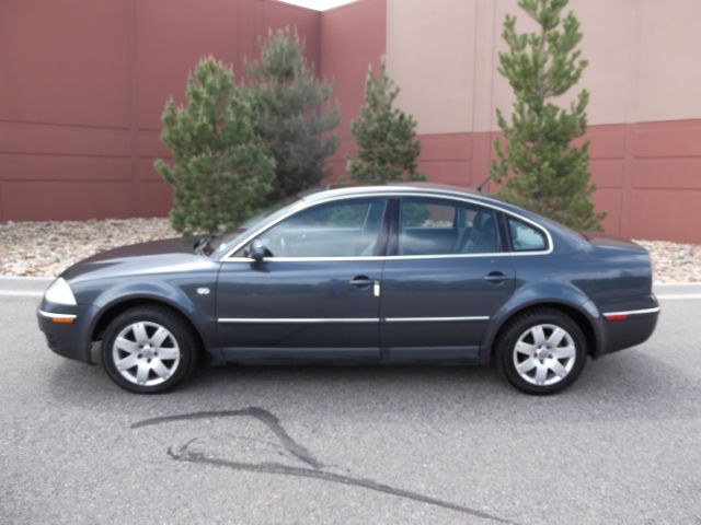 2003 Volkswagen Passat SE Crew Cab 4WD FFV