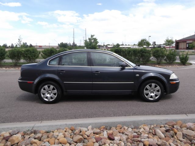 2003 Volkswagen Passat SE Crew Cab 4WD FFV