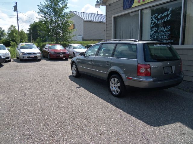 2003 Volkswagen Passat SE Crew Cab 4WD FFV