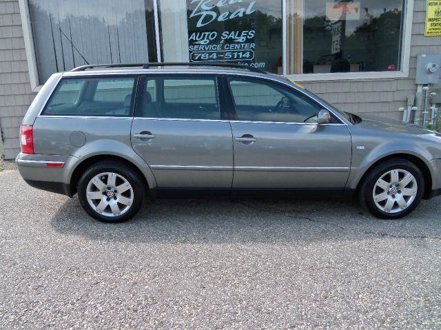 2003 Volkswagen Passat SE Crew Cab 4WD FFV