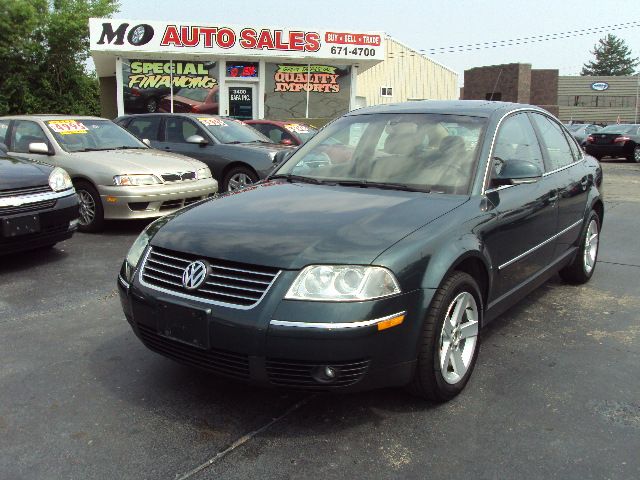 2004 Volkswagen Passat LS W/leather Seats