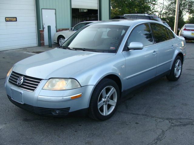 2004 Volkswagen Passat SE Crew Cab 4WD FFV