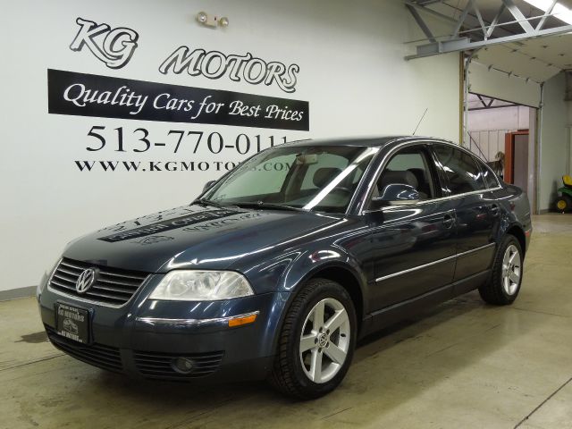 2004 Volkswagen Passat SE Crew Cab 4WD FFV