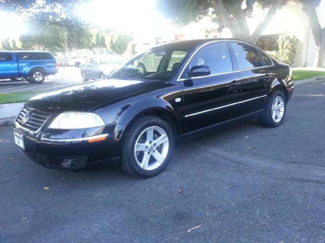 2004 Volkswagen Passat SE Crew Cab 4WD FFV