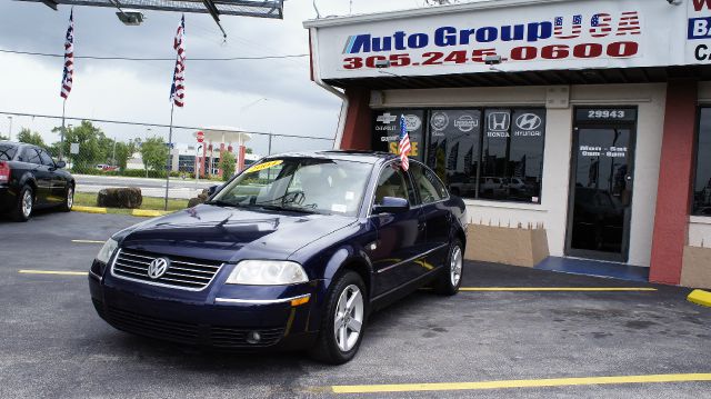 2004 Volkswagen Passat SE Crew Cab 4WD FFV