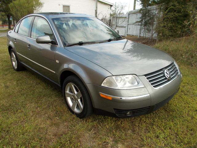 2004 Volkswagen Passat SE Crew Cab 4WD FFV