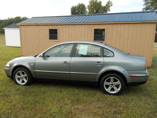 2004 Volkswagen Passat SE Crew Cab 4WD FFV