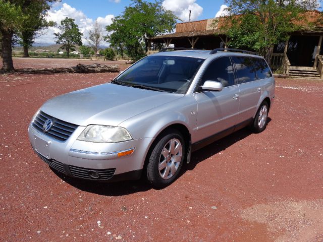 2004 Volkswagen Passat SE Crew Cab 4WD FFV