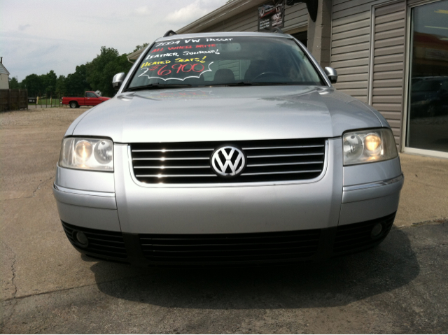 2004 Volkswagen Passat SE Crew Cab 4WD FFV