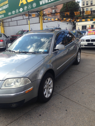 2004 Volkswagen Passat Unknown