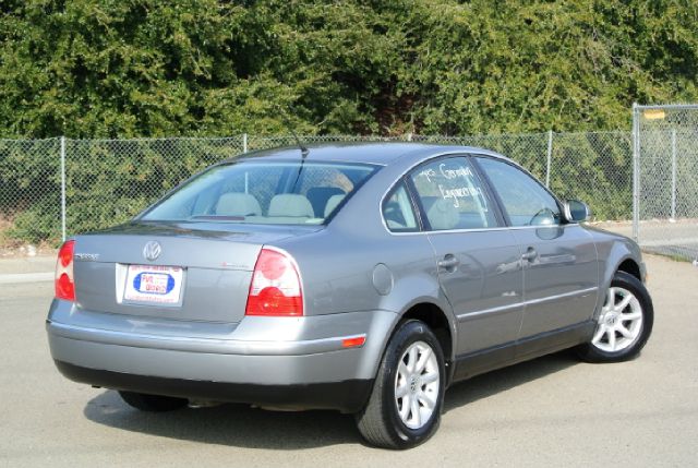 2004 Volkswagen Passat 4-wheel Drive LT 4x4 Truck