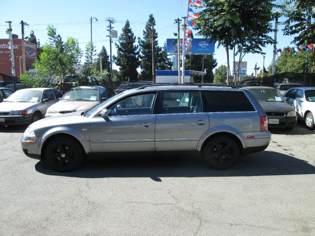 2004 Volkswagen Passat SE Crew Cab 4WD FFV