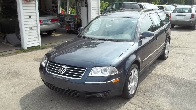 2005 Volkswagen Passat SE Crew Cab 4WD FFV