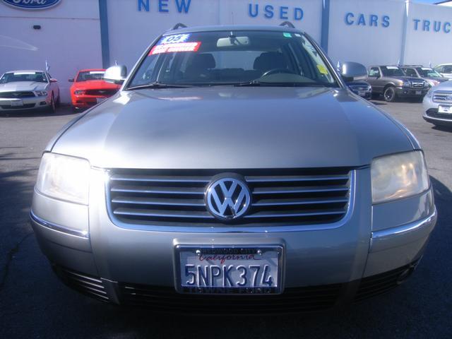 2005 Volkswagen Passat SE Crew Cab 4WD FFV