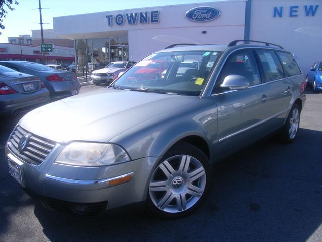 2005 Volkswagen Passat SE Crew Cab 4WD FFV