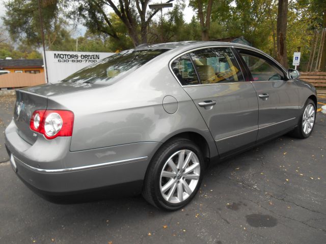 2006 Volkswagen Passat 4dr Sdn GS Plus