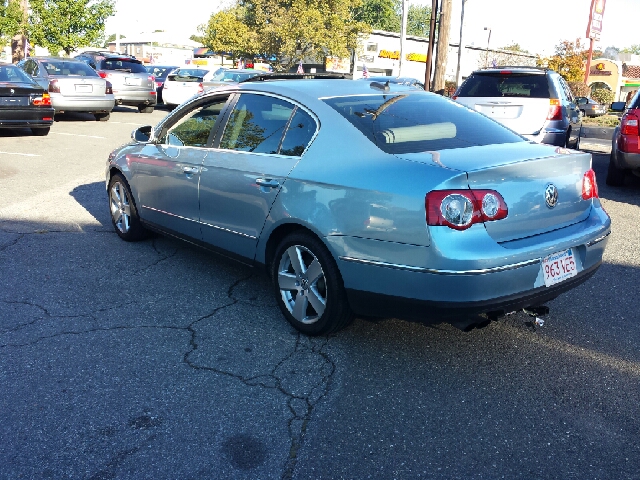 2006 Volkswagen Passat 4DR SDN LE V6 AT