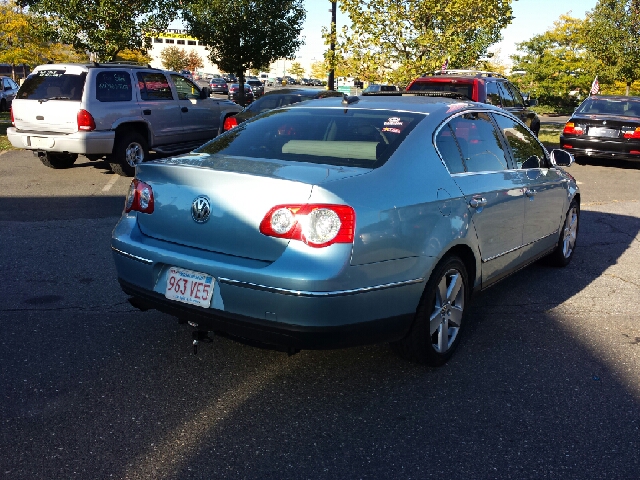 2006 Volkswagen Passat 4DR SDN LE V6 AT