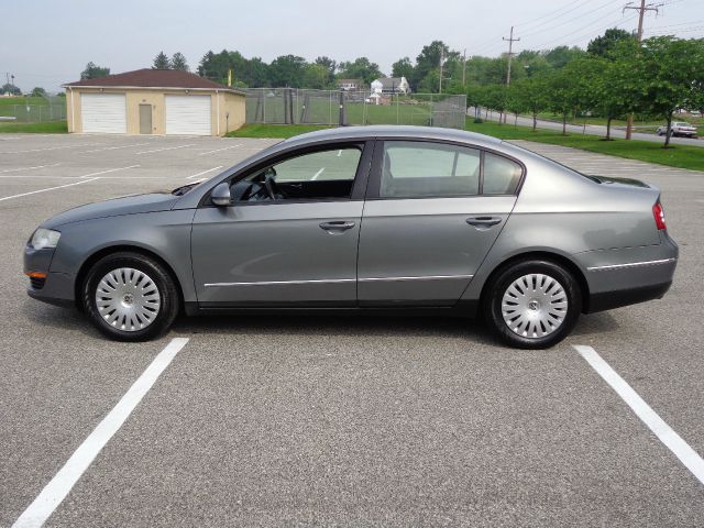 2006 Volkswagen Passat 4DR SDN LE V6 AT