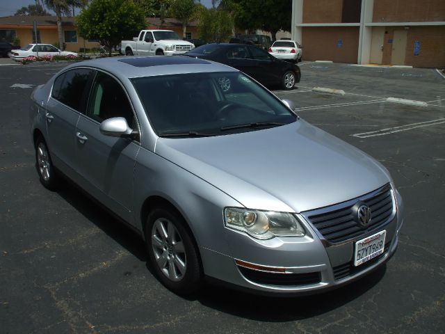 2006 Volkswagen Passat 4DR SDN LE V6 AT