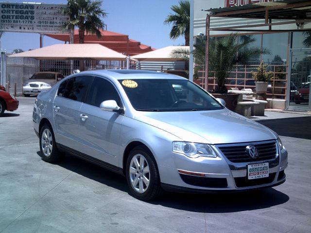 2006 Volkswagen Passat 4DR SDN LE V6 AT