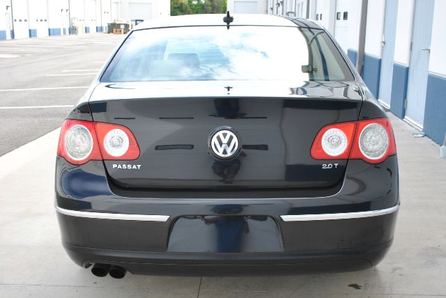 2006 Volkswagen Passat 4DR SDN LE V6 AT