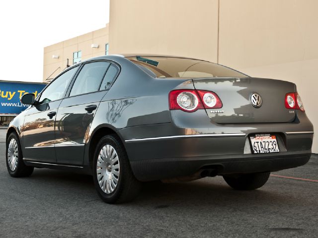 2006 Volkswagen Passat 4DR SDN LE V6 AT