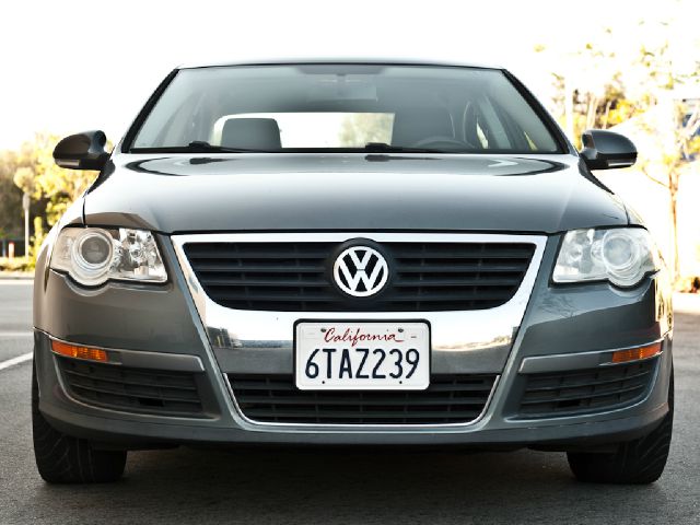 2006 Volkswagen Passat 4DR SDN LE V6 AT