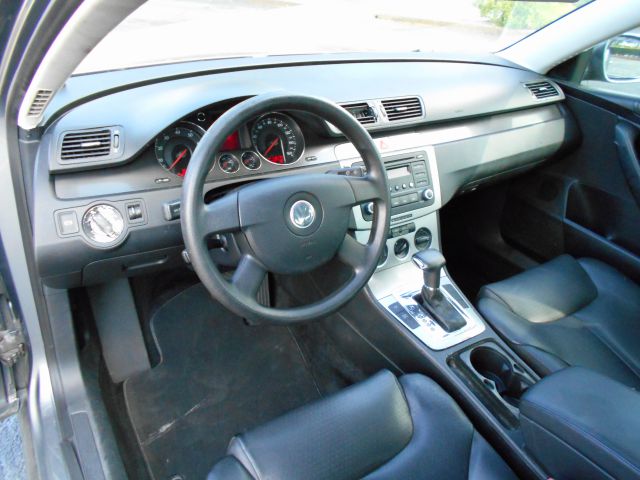 2006 Volkswagen Passat 4DR SDN LE V6 AT