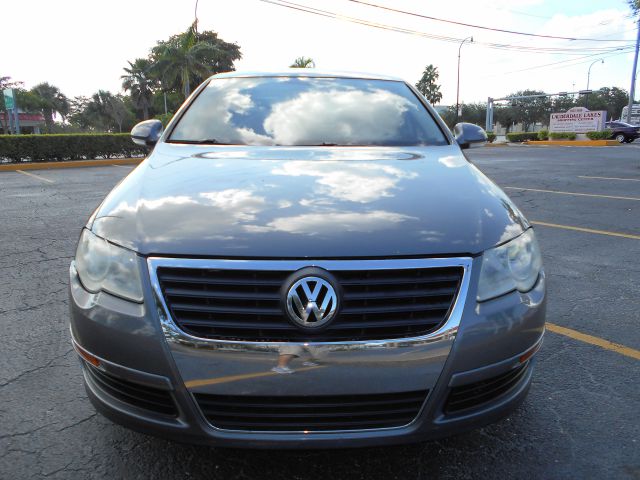 2006 Volkswagen Passat 4DR SDN LE V6 AT