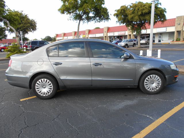 2006 Volkswagen Passat 4DR SDN LE V6 AT